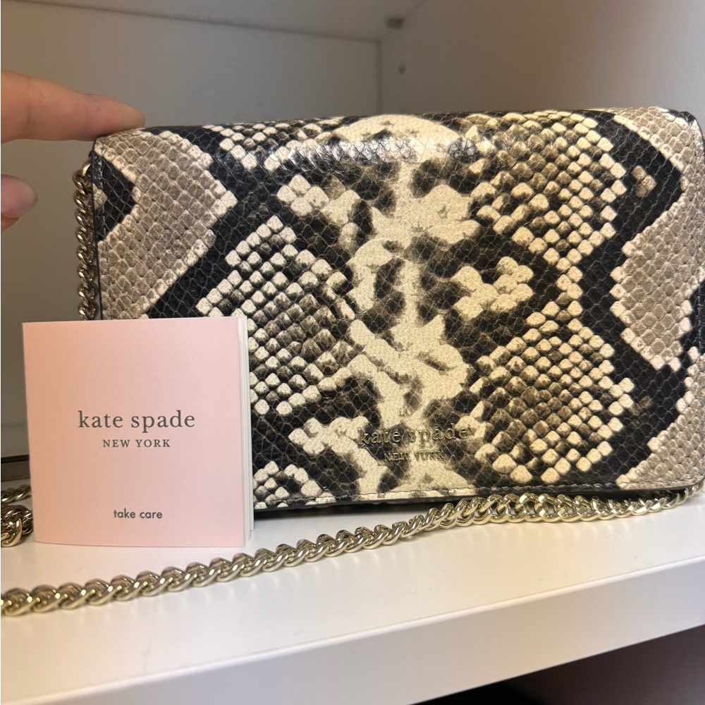 Kate spade wallet crossbody